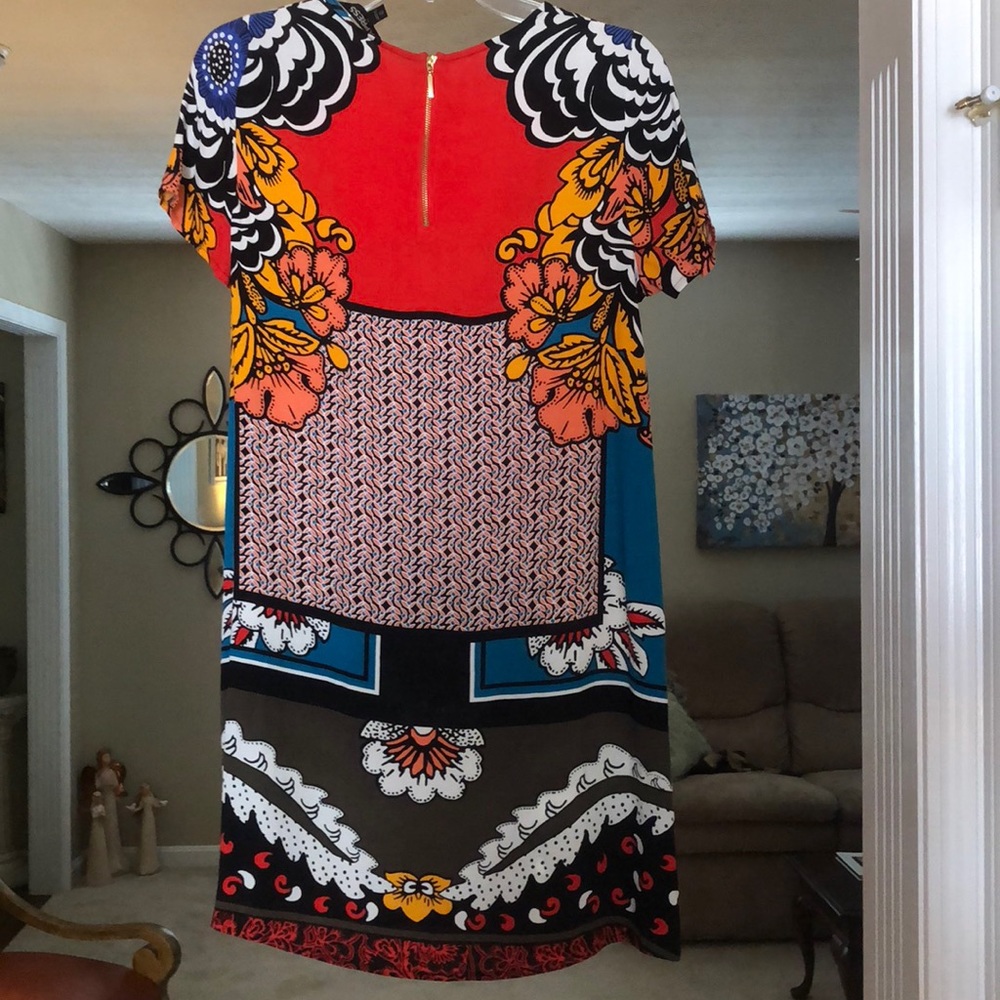 Express shift dress - Picture 3 of 4